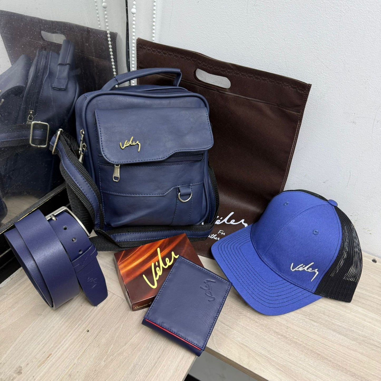 TRIO VÉLEZ DANY INCLUYE GORRA VÉLEZ